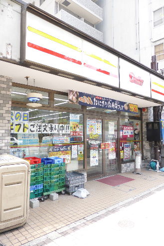 CASADE大橋(カーサデ大橋) コンビニ