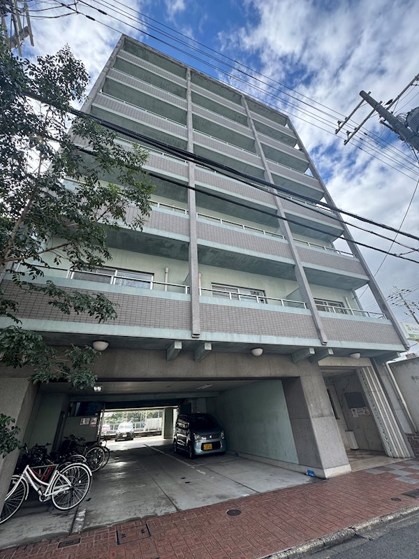 高辻ロイヤルフラッツ 外観