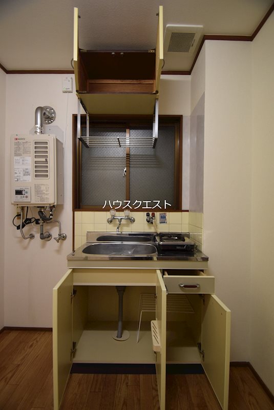 ロータスクラタ キッチン