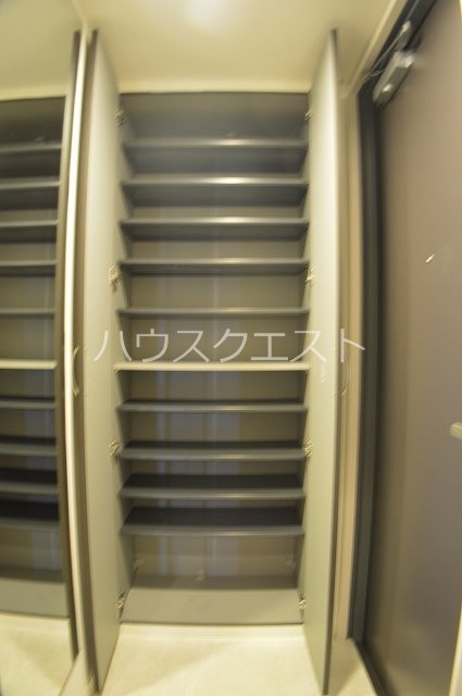 メディナ西院 玄関