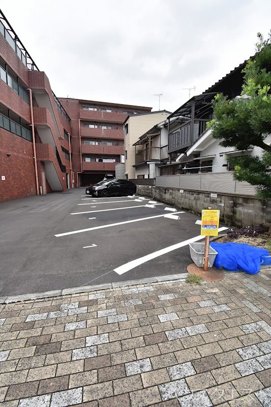 サンモール松本 駐車場