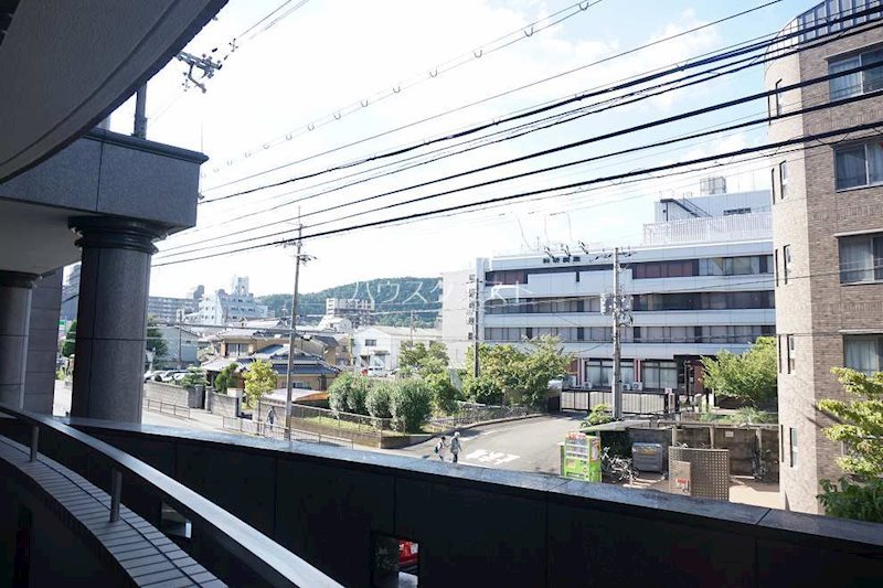 ラフィーネ山科 眺望