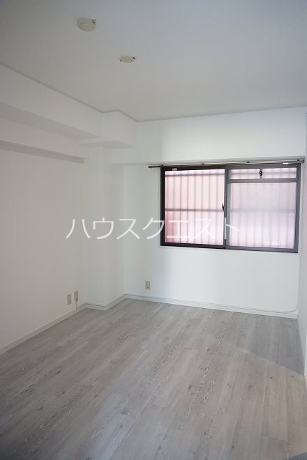 ラフィーネ山科 ベッドルーム