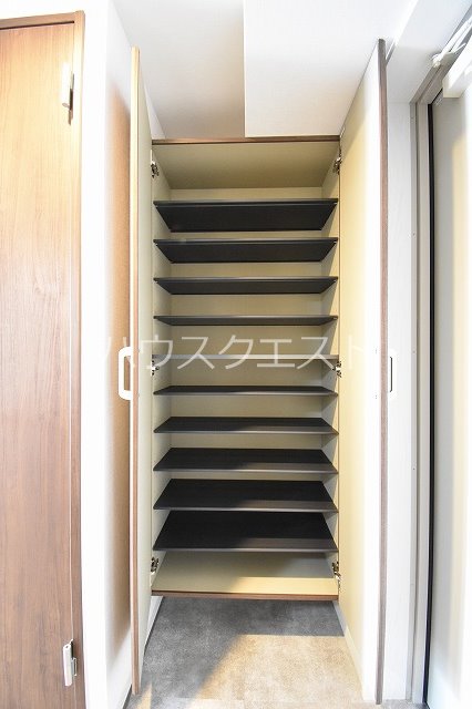 エステムコート京都西院 収納