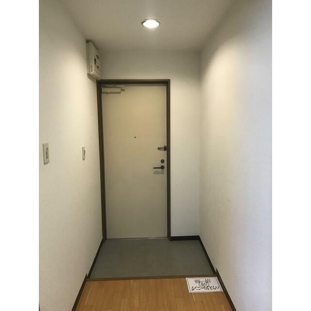 マスジビル 玄関