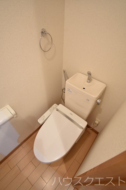 メディナ三条室町 トイレ