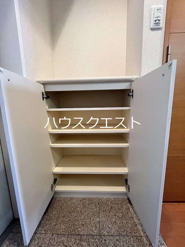 レジディア京都駅前 収納
