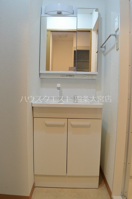 ボナール・レーブ 洗面所