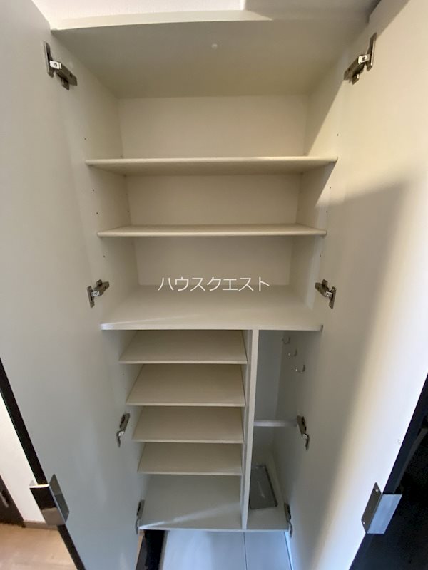 ベラジオ雅び烏丸十条Ⅱ 玄関