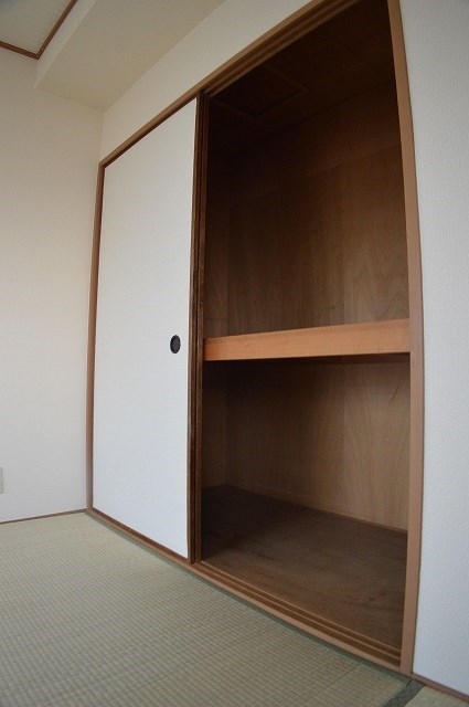 ロイヤルコーポ 収納
