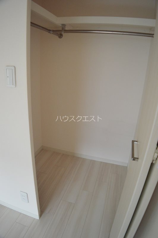 プレサンス京都西院 収納