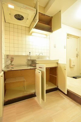 シャンボール今出川 収納