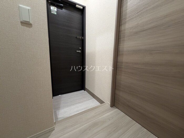ハイダウェイ両替町 玄関