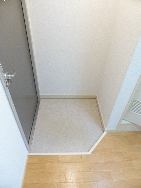 万里小路アベニュー 玄関