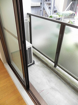 アールコーポ岡崎 ベランダ