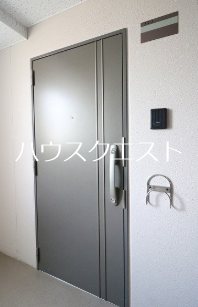 サン・プランタン 玄関