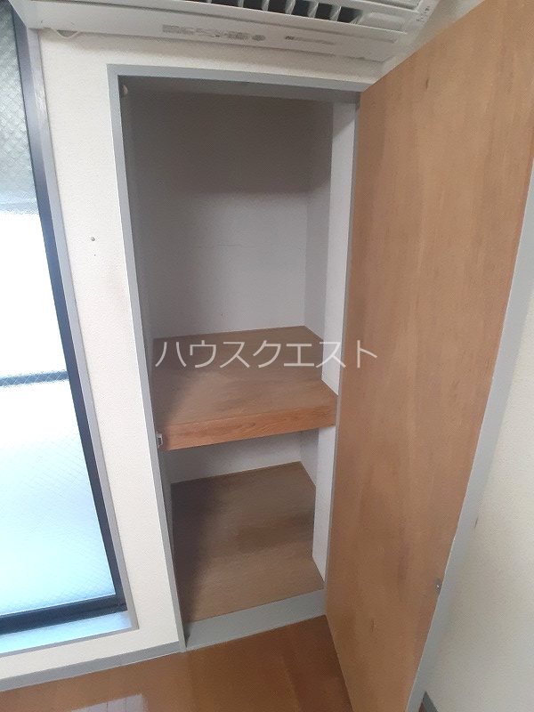 アドニス その他
