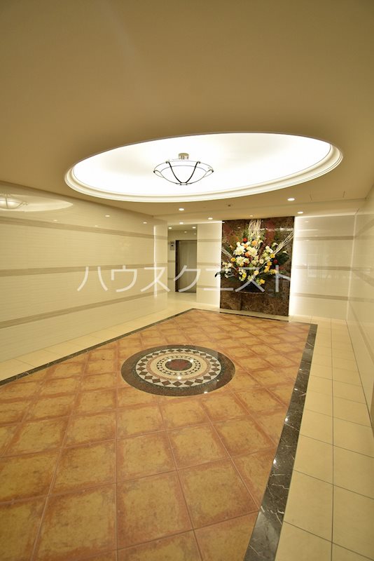 Luxe中書島 エントランス