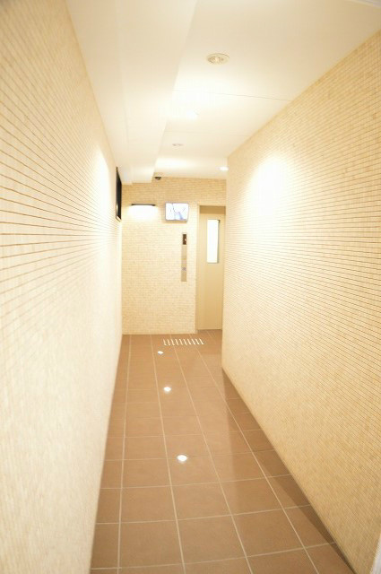 LUXESTAGE御所南 ロビー