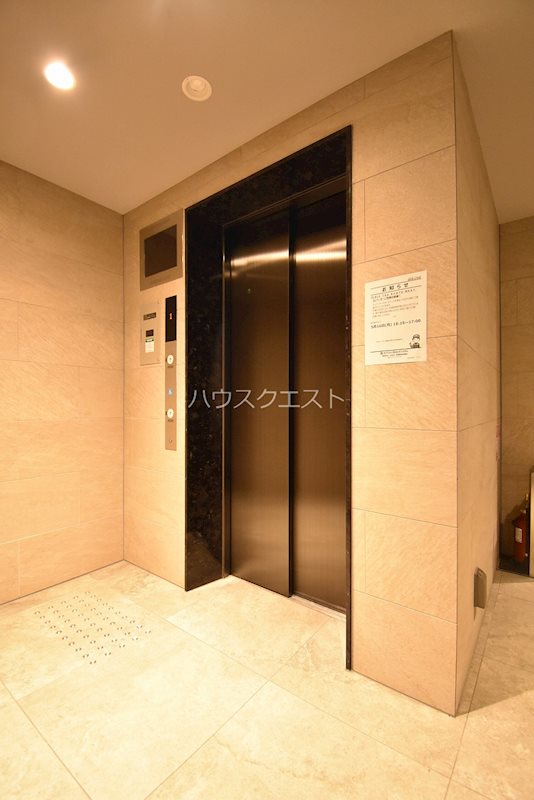 プレサンス　ＴＨＥ　ＫＹＯＴＯ　東福寺　ＷＥＳＴ エントランス