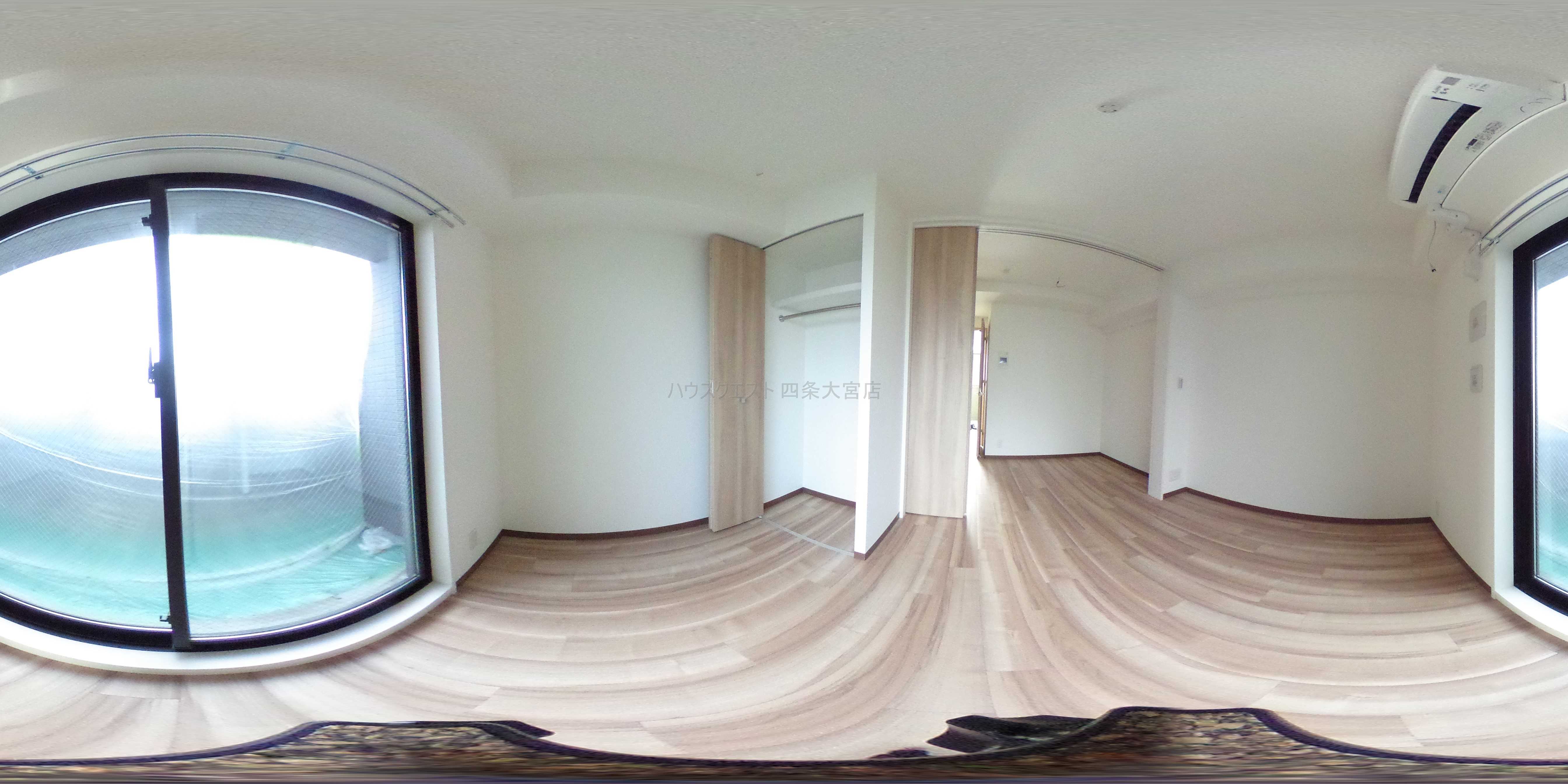 アクアプレイス京都西院 玄関