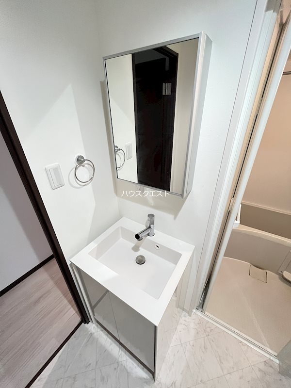 THE GARNET SUITE RESIDENCE 御所西 洗面所