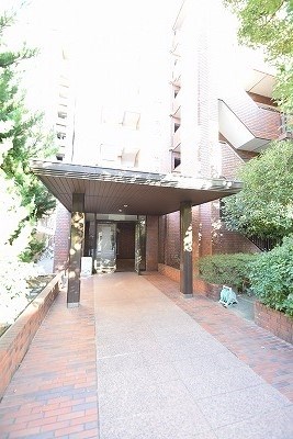 ライフプラザ河原町今出川 エントランス