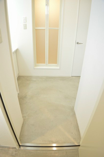 カーサ醒ヶ井 玄関