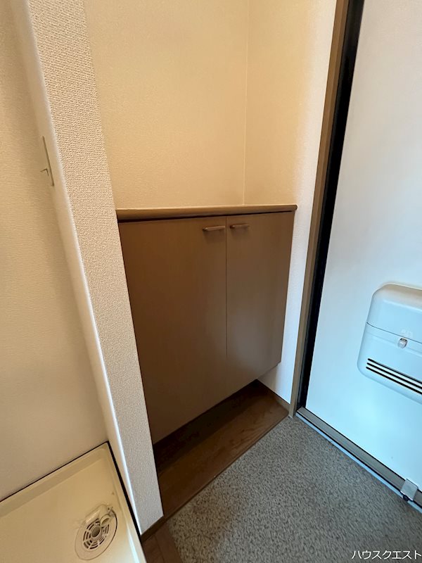 ルミエール松ヶ崎 玄関