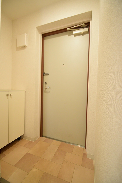 ポレール鞍馬口 玄関