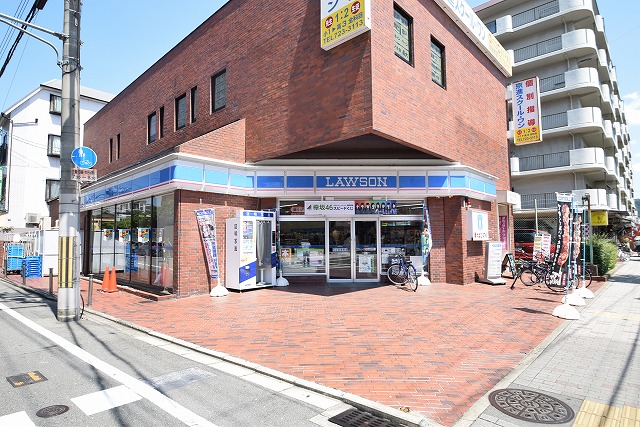プレミオ下鴨 コンビニ