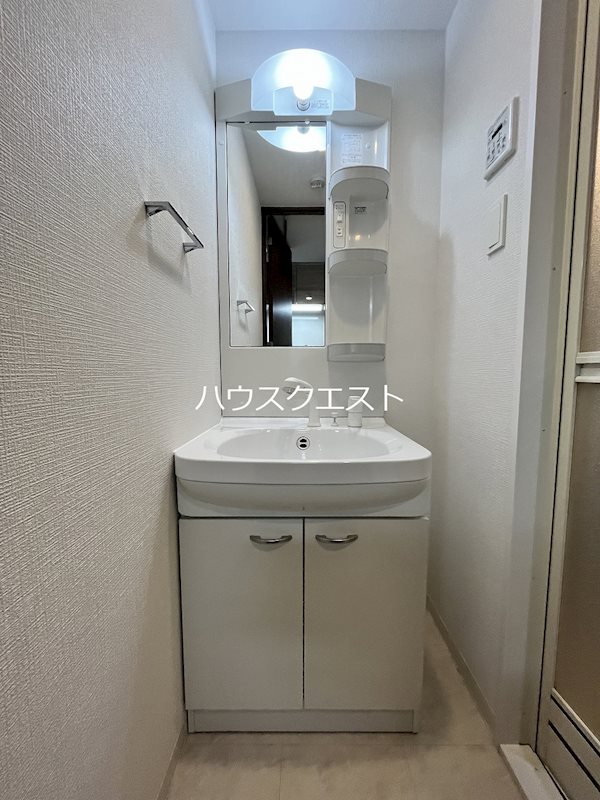 ファーストフィオーレ京都西京極 洗面所