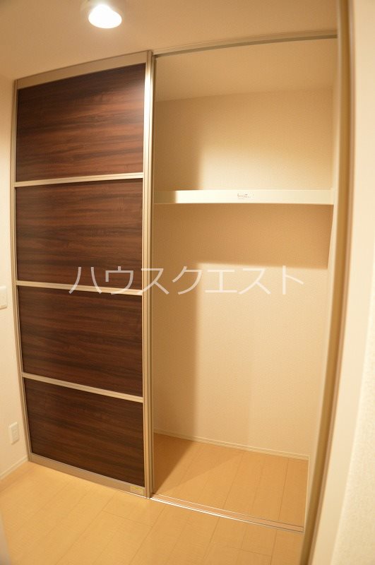 アビタシオン西院 収納
