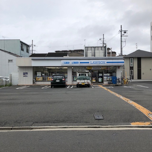 クレスト西京極 コンビニ