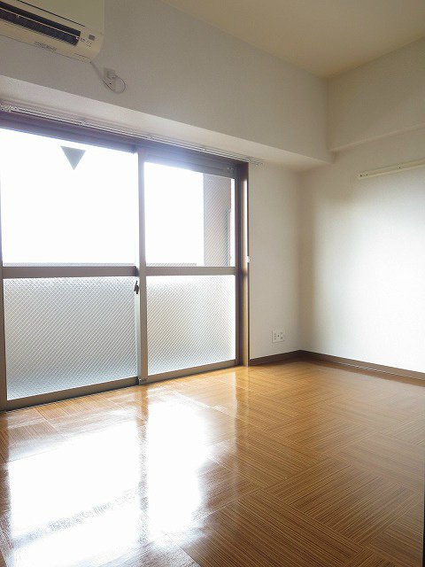 ハーモニアス西大路 リビング