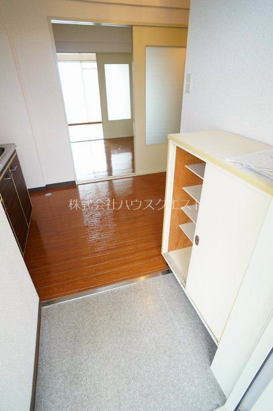 サンマンションナリマチ 玄関