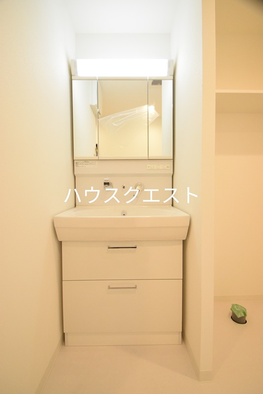 ミヤヴィ御所西 洗面所