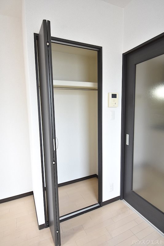 サクシード深草 収納