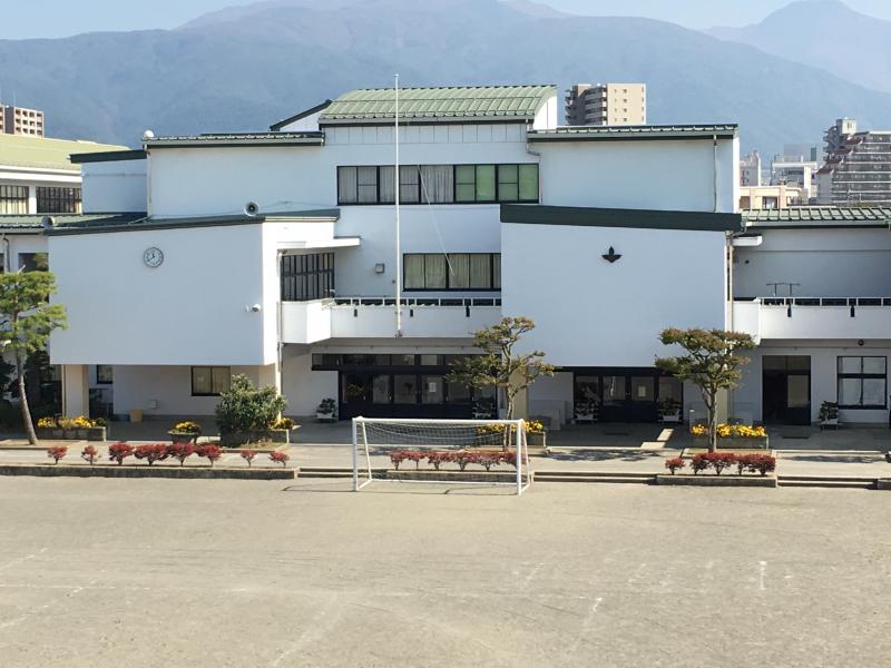 レジデンスＭＩＹＡＭＯＴＯ  小学校