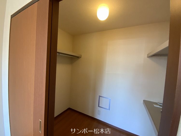 ヴィラシャンテ　C棟 収納