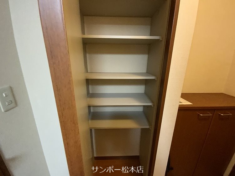 ヴィラシャンテ　C棟 収納