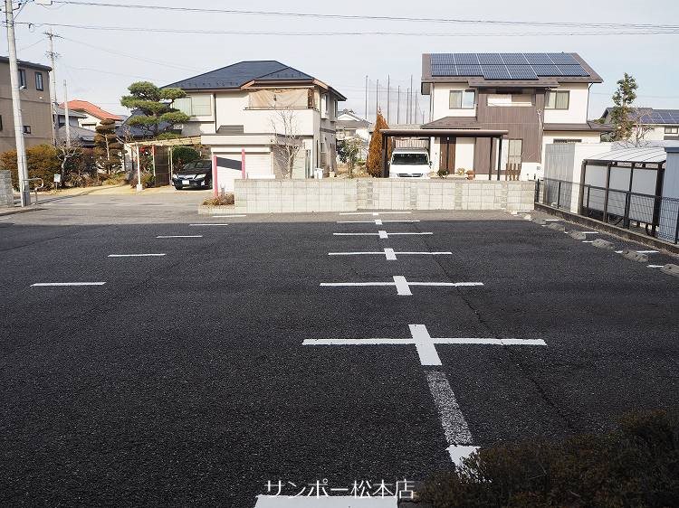グランコート並柳   駐車場