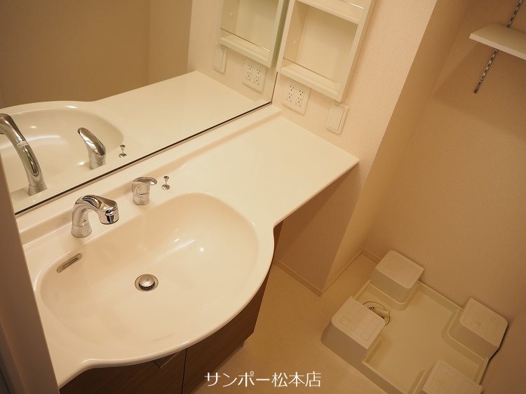 ソレイユ渚  洗面所