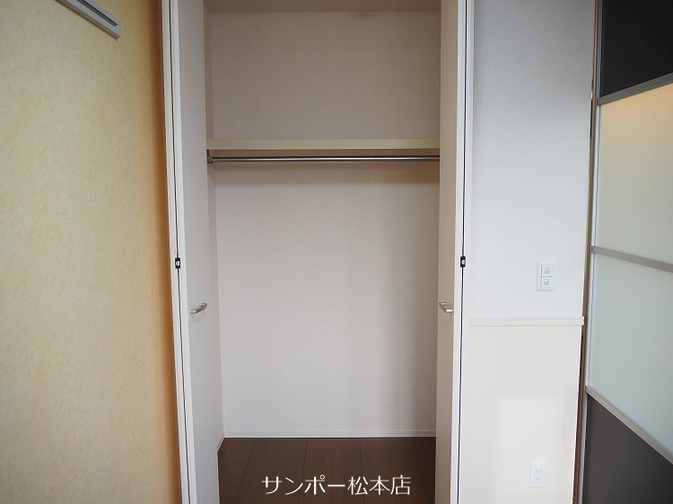 ソレイユ渚  収納