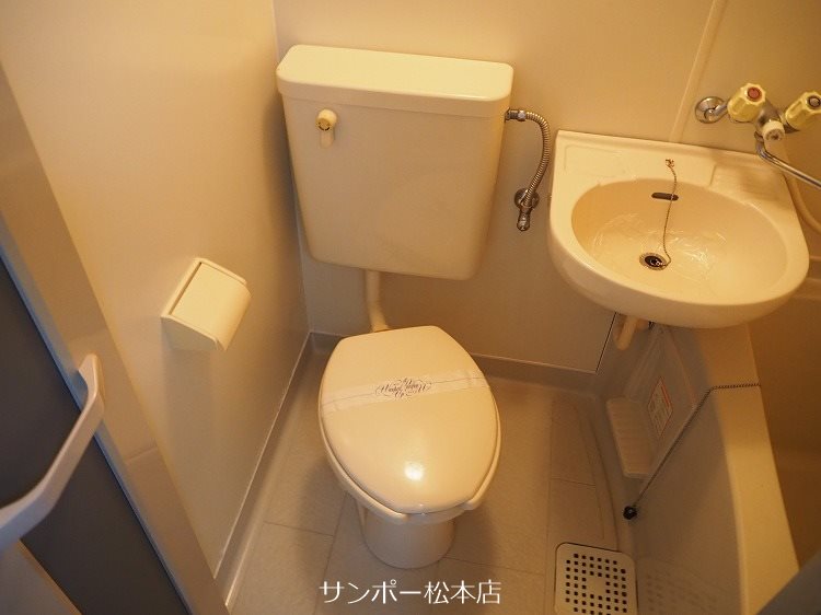 ヴィラ滝沢女鳥羽    トイレ