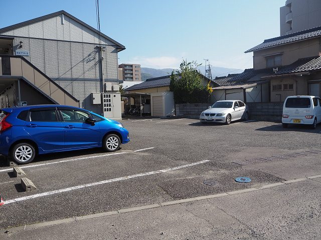 セピアコート 駐車場