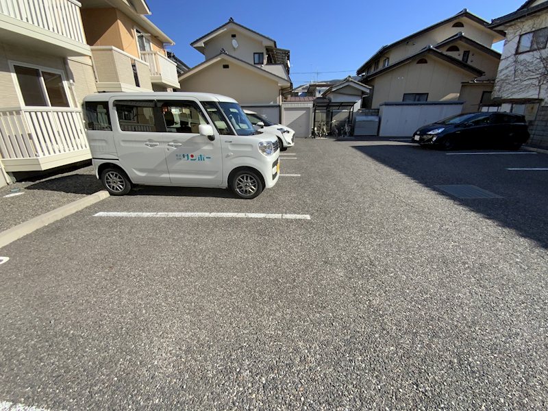 グランパーク　A棟 駐車場