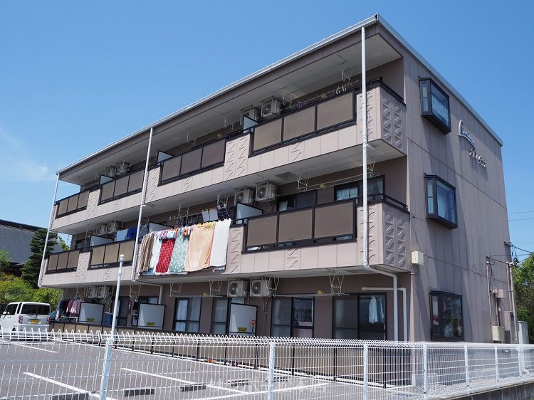 Limpiaメゾンタナカ 外観