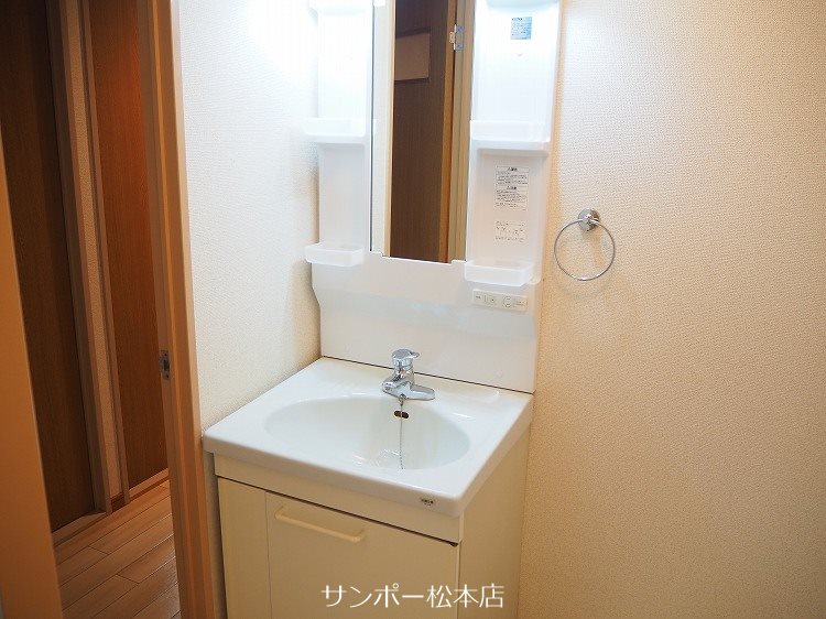Limpiaメゾンタナカ 洗面所