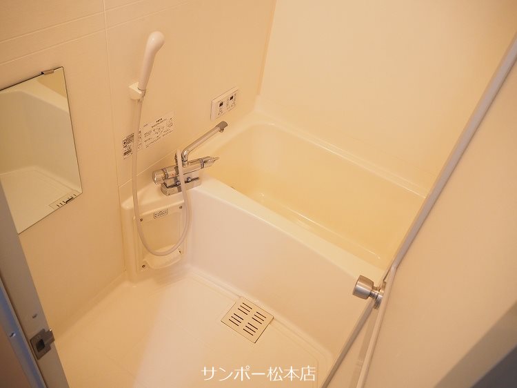 Limpiaメゾンタナカ 風呂画像